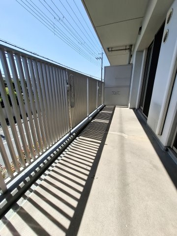 甲子園三番町ハイツのバルコニー