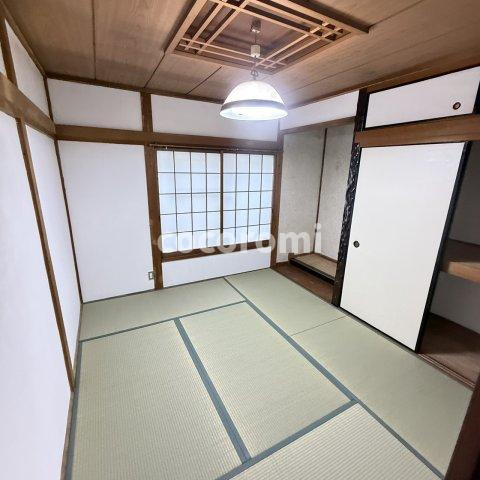寝屋川市点野貸家の収納