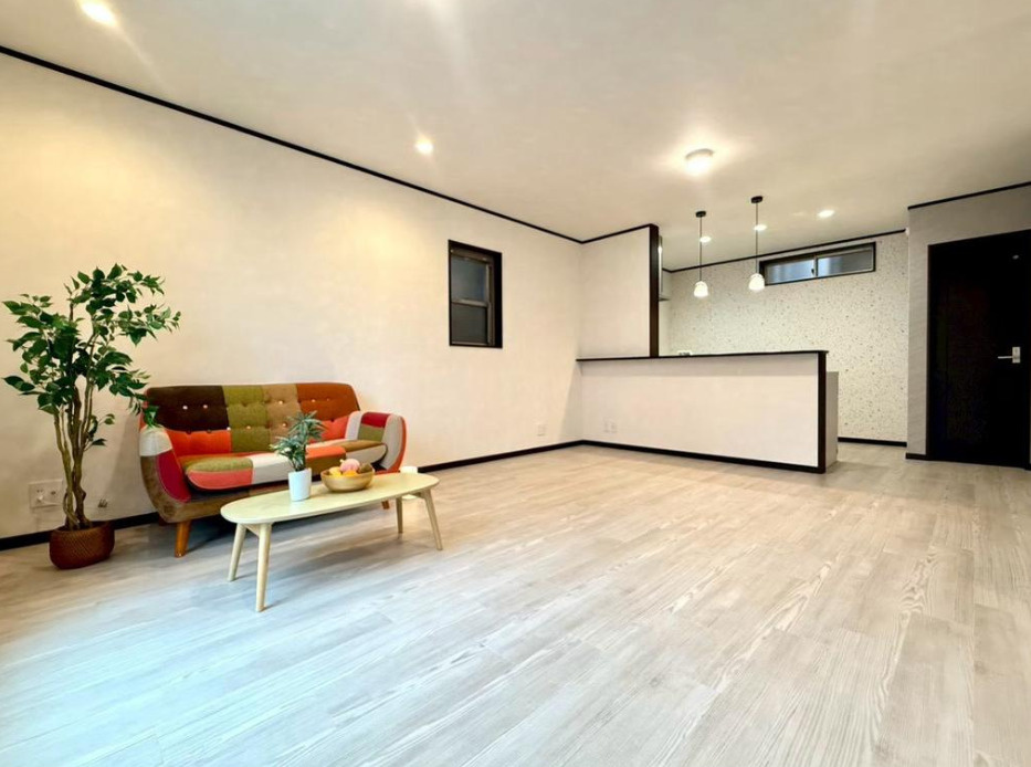 淀川区木川東1丁目　中古戸建の居間・リビング|こちらのリビングで趣味の時間をお楽しみください