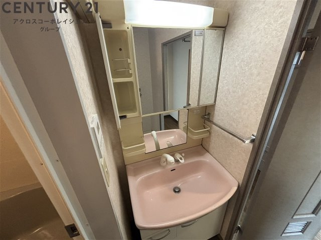 独立洗面化粧台付きでおすすめです！
