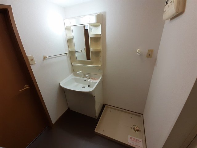 サンセールの洗面所|スペースが確保できる洗面所です