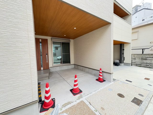 須磨海浜公園　未入居戸建て　須磨区行幸町1丁目の駐車場|駐車場に車を止められます