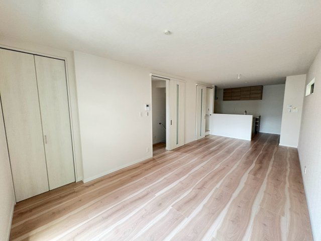 須磨海浜公園　未入居戸建て　須磨区行幸町1丁目の居間・リビング|リビングです