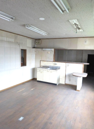 今井倉庫の内装