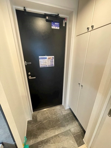 新品家具付きマンション新川3(KaGood東京)の玄関
