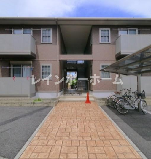 イーハトーヴ諏訪のエントランス