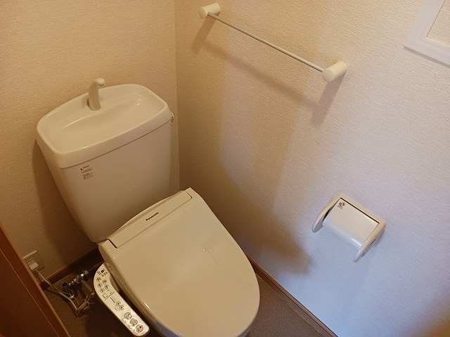 シャトーグラース壱番館のトイレ