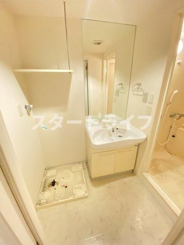 大阪市淀川区木川東４丁目の賃貸マンションの洗面所