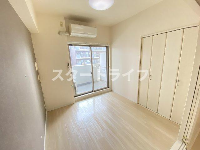 大阪市淀川区木川東４丁目の賃貸マンションの寝室