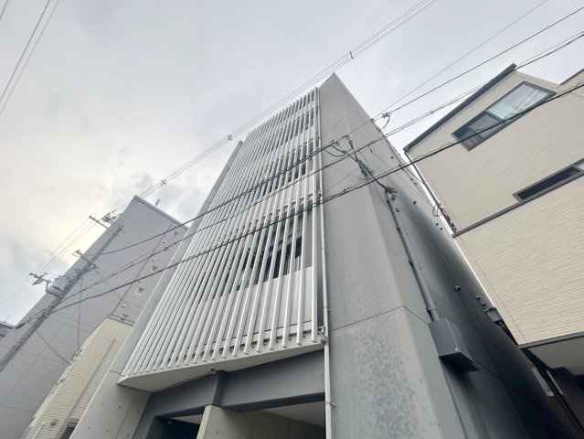 RIHITO新大阪WESTの外観