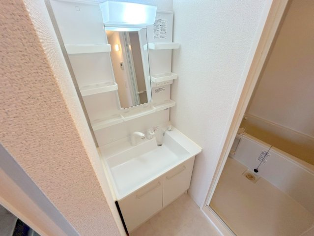 RIHITO新大阪WESTの洗面所