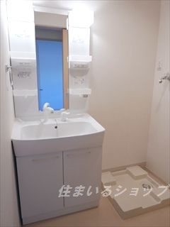 ジェルメ　４７　Ａの洗面所|シャンプードレッサー