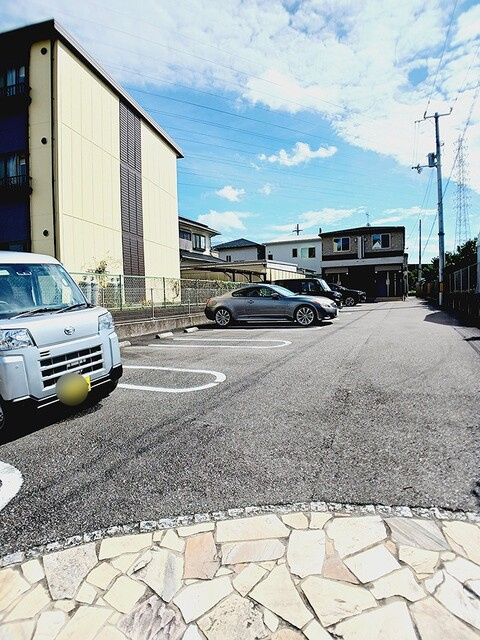 カーサ・ディ・フィオーレ　Ⅰの駐車場|駐車場