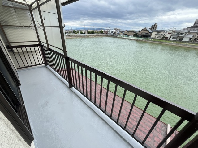 高松貸家のバルコニー
