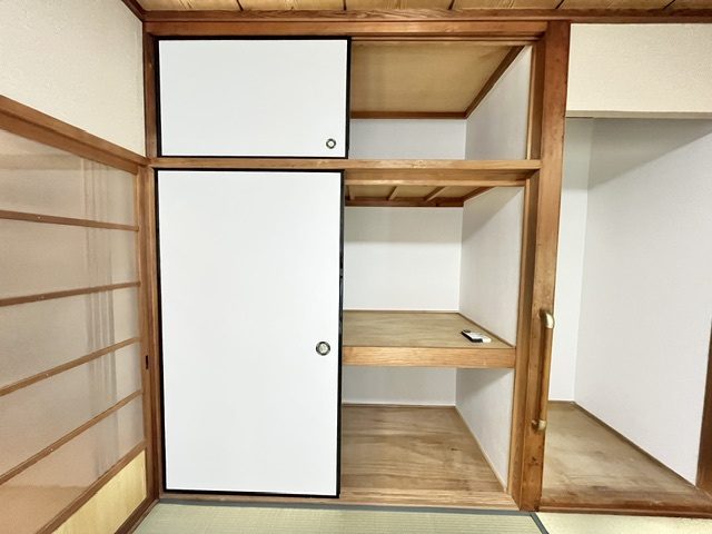 高松貸家の収納