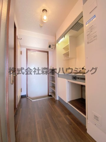 【内装】 | 　スタジオM | ※同タイプ別室の写真を使用しています。
　設備内容や色調など相違がある場合は実際のお部屋の現状優先となります。
