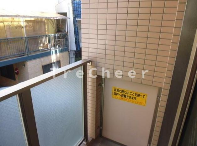 マーベラス早稲田鶴巻町のバルコニー