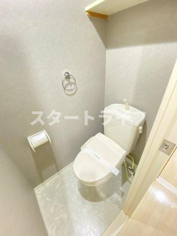 大阪市淀川区木川東４丁目の賃貸マンションのトイレ