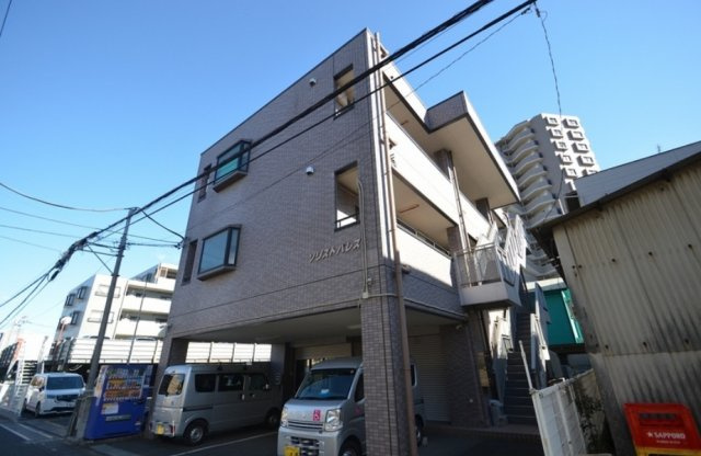 ソリストパレスの外観