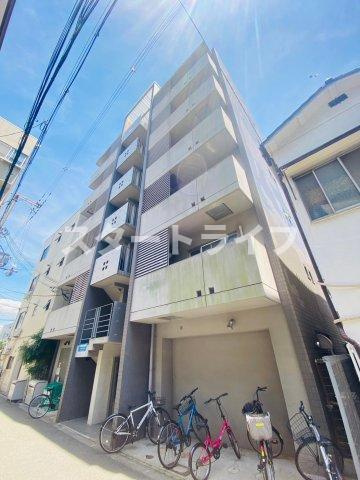 大阪市淀川区東三国１丁目の賃貸マンションの外観