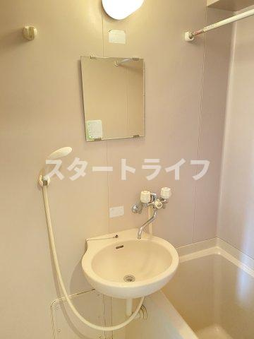 大阪市淀川区東三国１丁目の賃貸マンションの洗面所