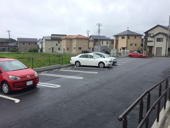 Notre Maison Ⅲ・Ⅴ　Ⅴの駐車場