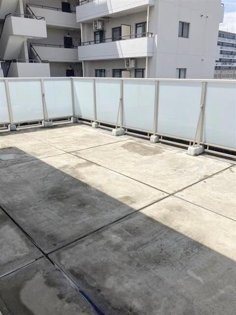 アルバ両国のバルコニー
