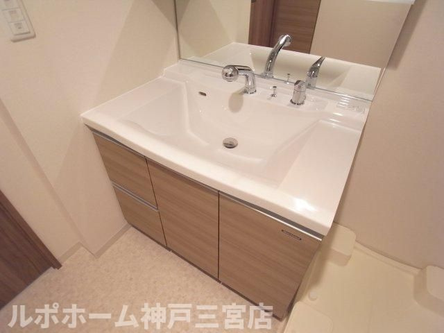 プレサンス神戸元町の洗面所