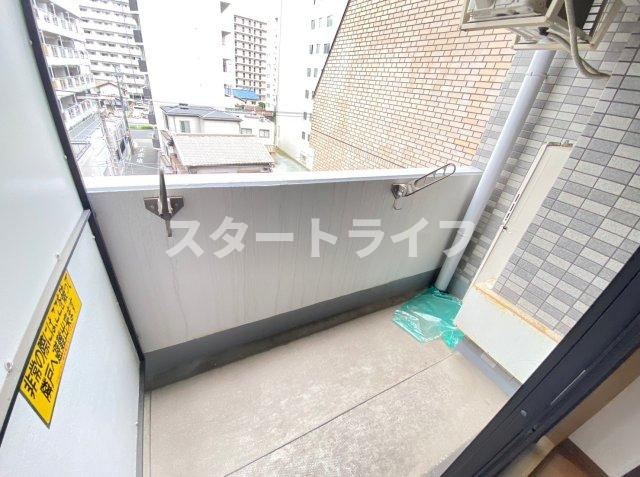 大阪市東淀川区東中島１丁目の賃貸マンションのバルコニー