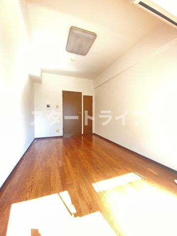 大阪市東淀川区東中島１丁目の賃貸マンションの寝室