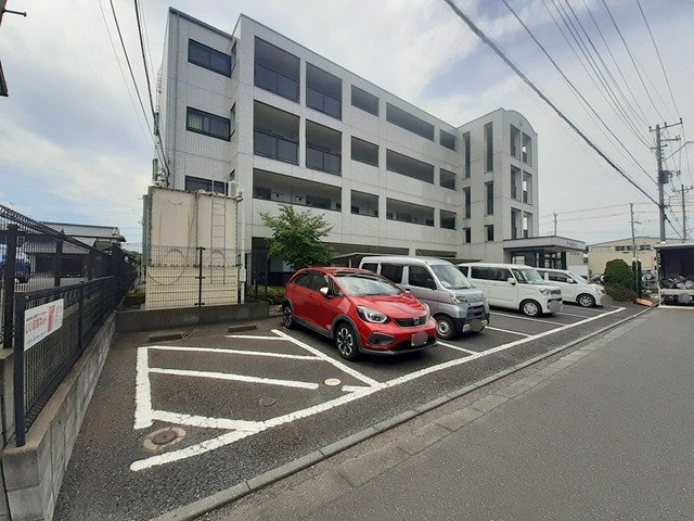 ハーヴェスト　２１の駐車場|車をお持ちの方に嬉しい駐車場付きの物件です