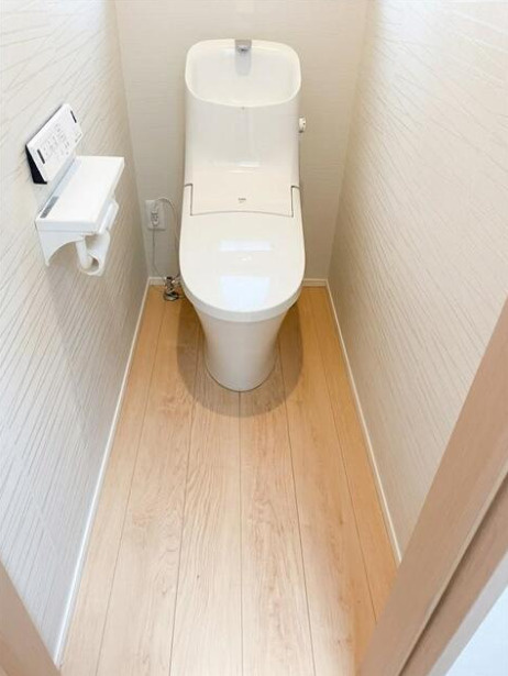 川崎市中原区小杉陣屋町1丁目戸建のトイレ