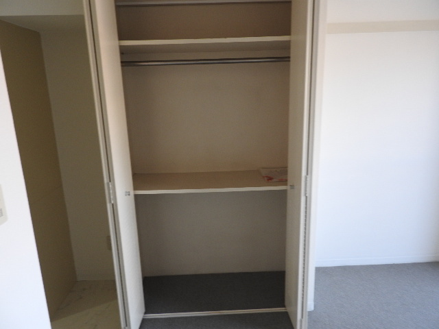コスモハイム元住吉の収納|他のお部屋の参考写真となります。