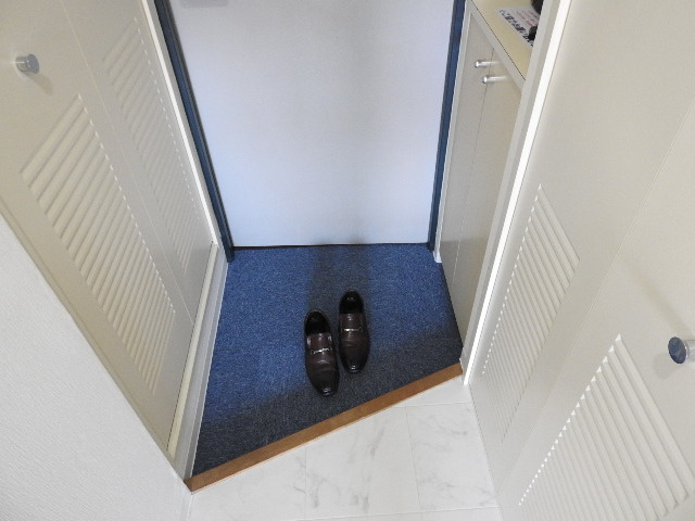 コスモハイム元住吉の玄関|他のお部屋の参考写真となります。