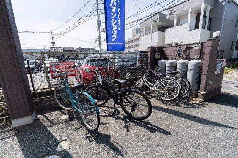 AP521 コーポイーストライトの駐車場