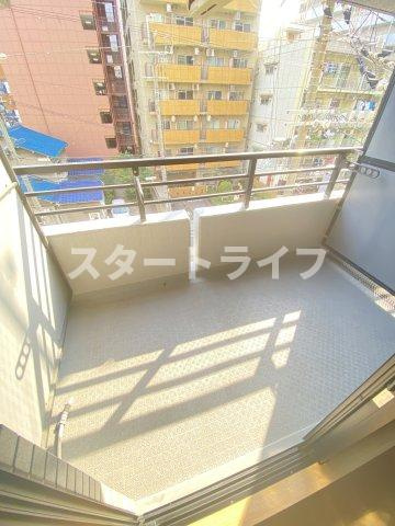 大阪市東淀川区東中島１丁目の賃貸マンションのバルコニー