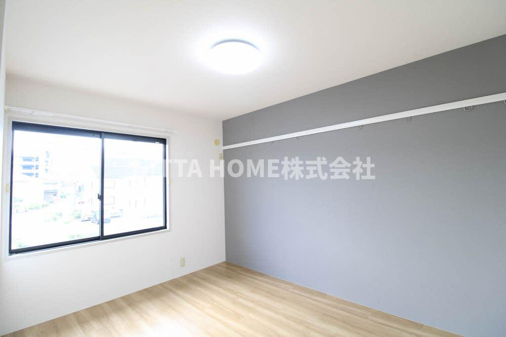 福知山市駅南町２丁目のアパートの内装|洋室は５．４帖が２部屋と５．９帖が１部屋あります◇