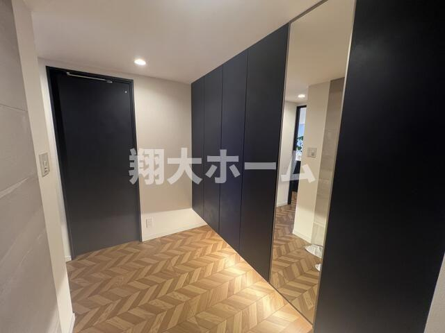 ジエイパ－ク上野アクシスの玄関