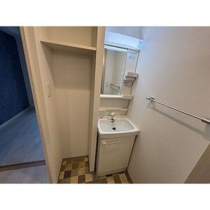 パグーロ西新南のシャワールーム