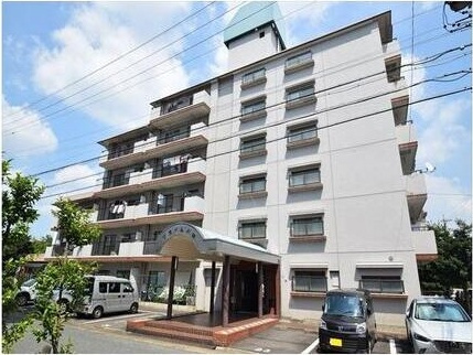 プライム八田の外観