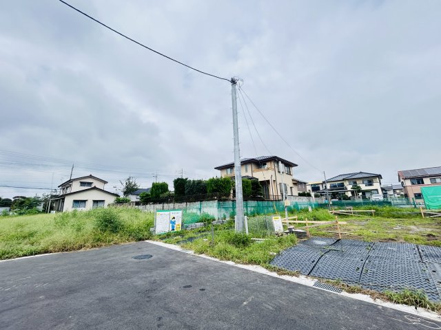 新築　前橋市下龍蔵寺町1期　1号棟の前面道路含む現地写真|現地写真　南側接道幅員約6ｍ