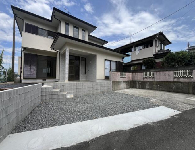 富士市伝法　中古戸建　の駐車場