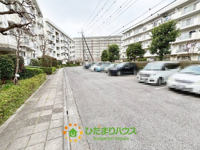 東鷲宮ニュータウン公園通り3-6号棟の駐車場|2026年5月12日　撮影