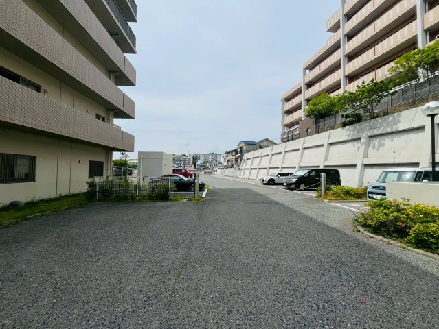 アプリーレ垂水の駐車場