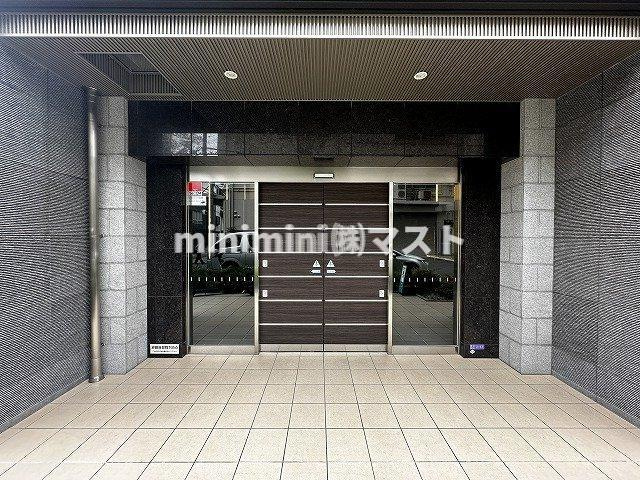 エスリード新福島のエントランス
