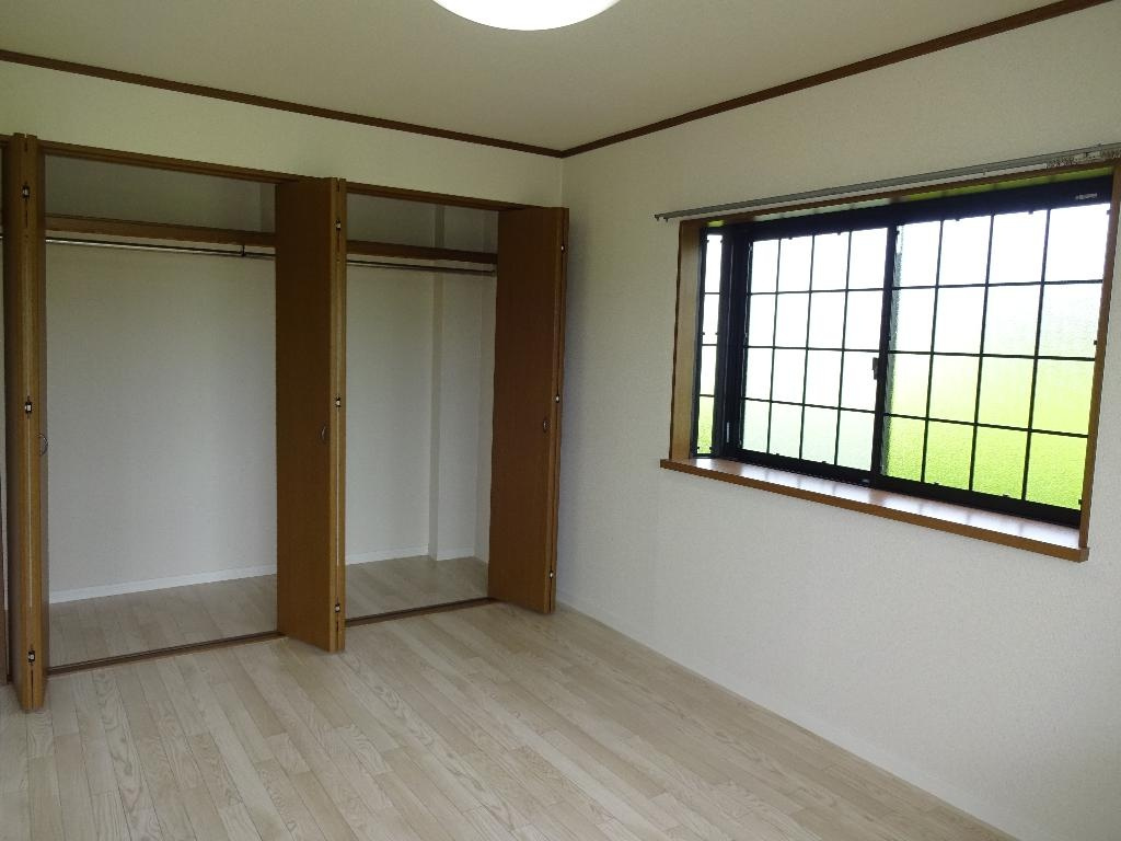 ハイステージルナＣの洋室