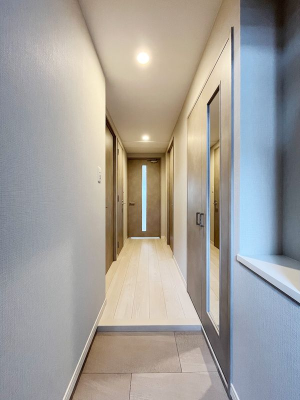 S-RESIDENCE伊都Attirantの玄関
