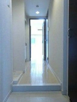 プレステージ西台ステーションフロントの玄関