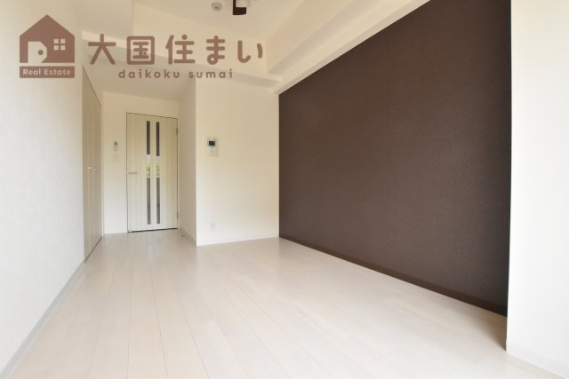 【居間・リビング】 | ラグゼ難波西I