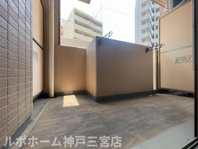 エステムコート新神戸エリタージュのバルコニー